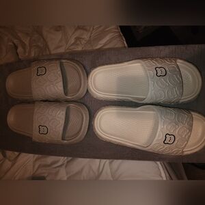 White Slide Sandals with Cloud Pattern